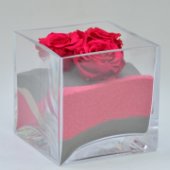Vetro con rose stabilizzate