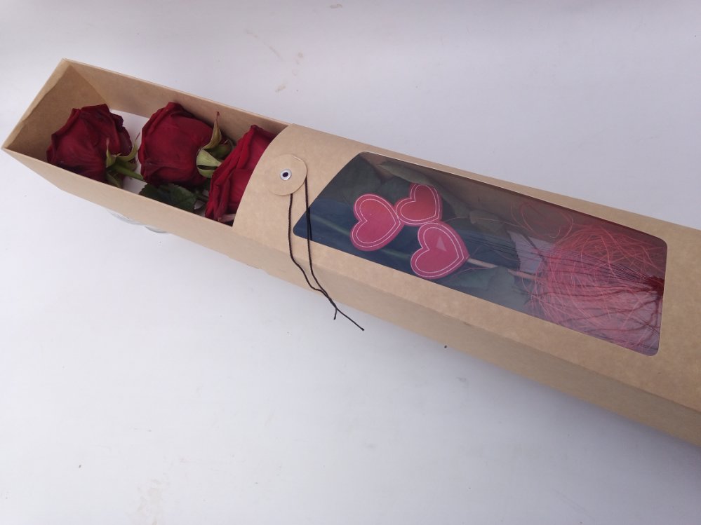 Rosa in scatola.
