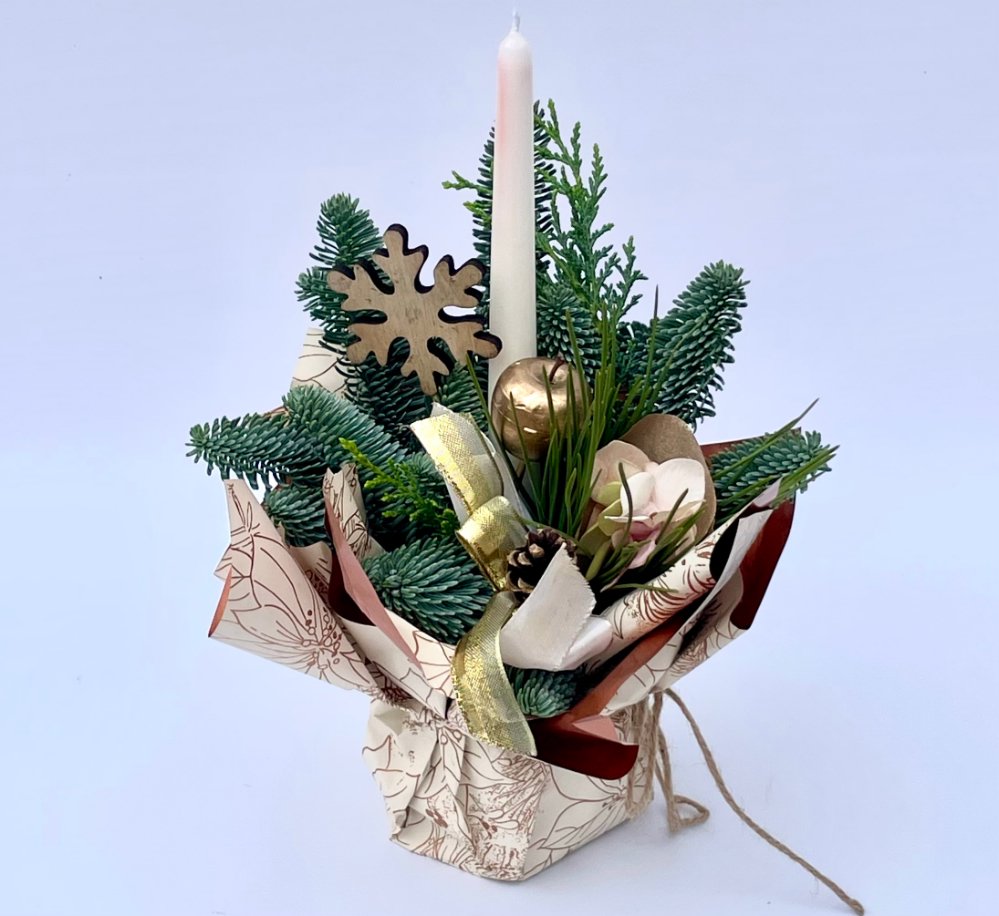 Foto Cestino di natale di pino